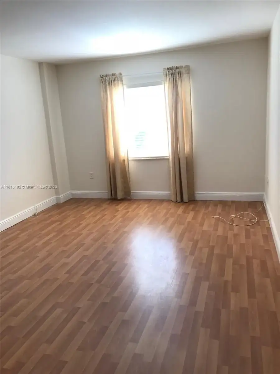 200 178th Dr # 505, Sunny Isles Beach FL 33160 photo 5
