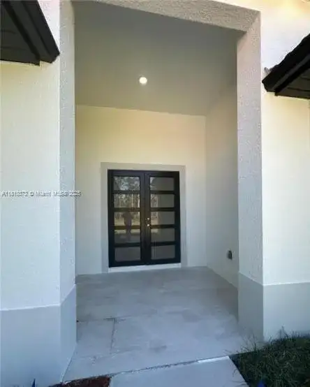 2002 E 13th St, Lehigh Acres FL 33972 photo 4
