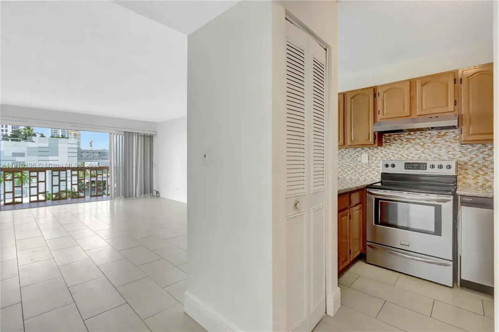 600 NE 25th St, Miami FL 33137 photo 4