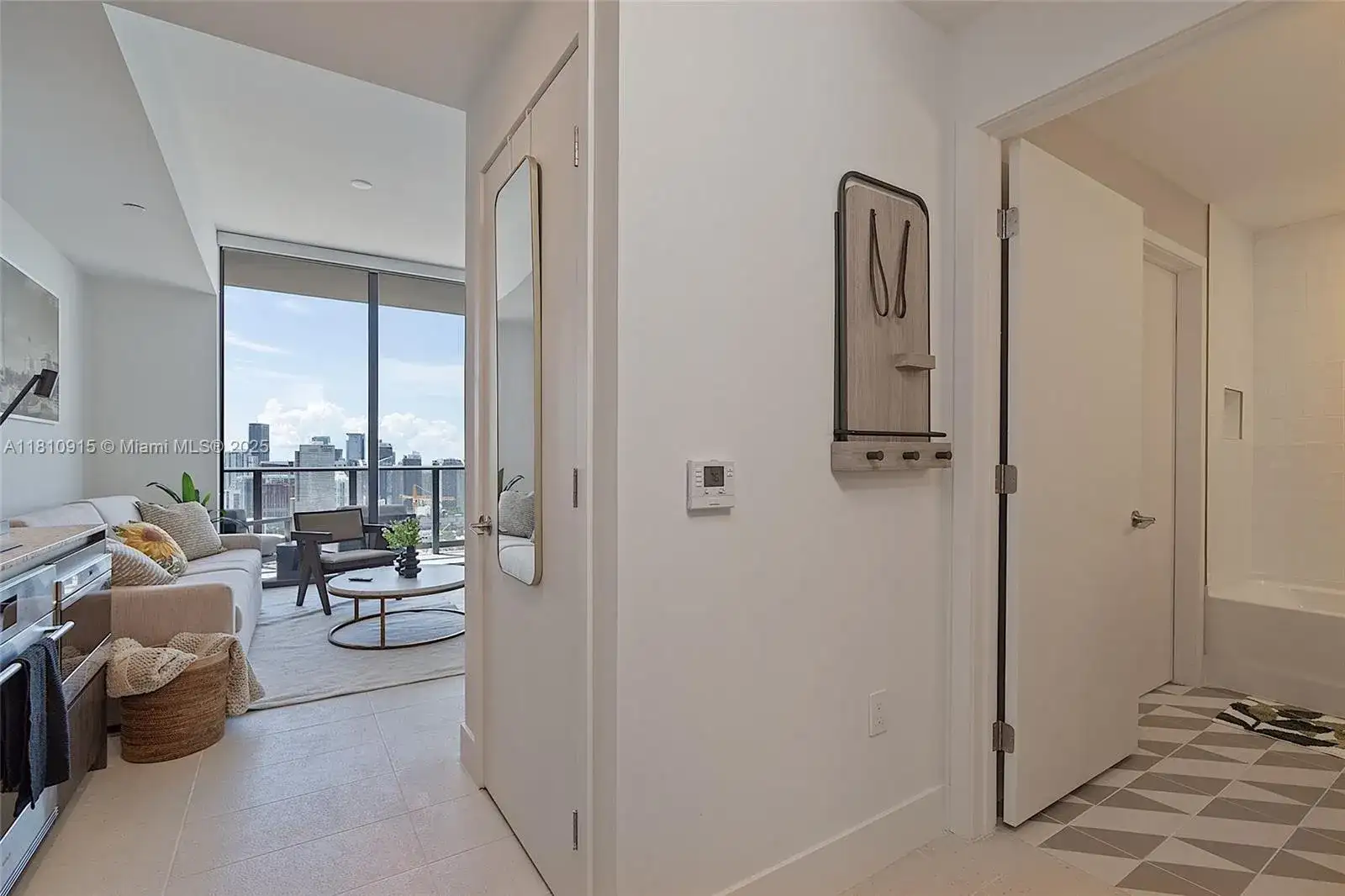 601 NE 1st Ave # 5007, Miami FL 33132 photo 4