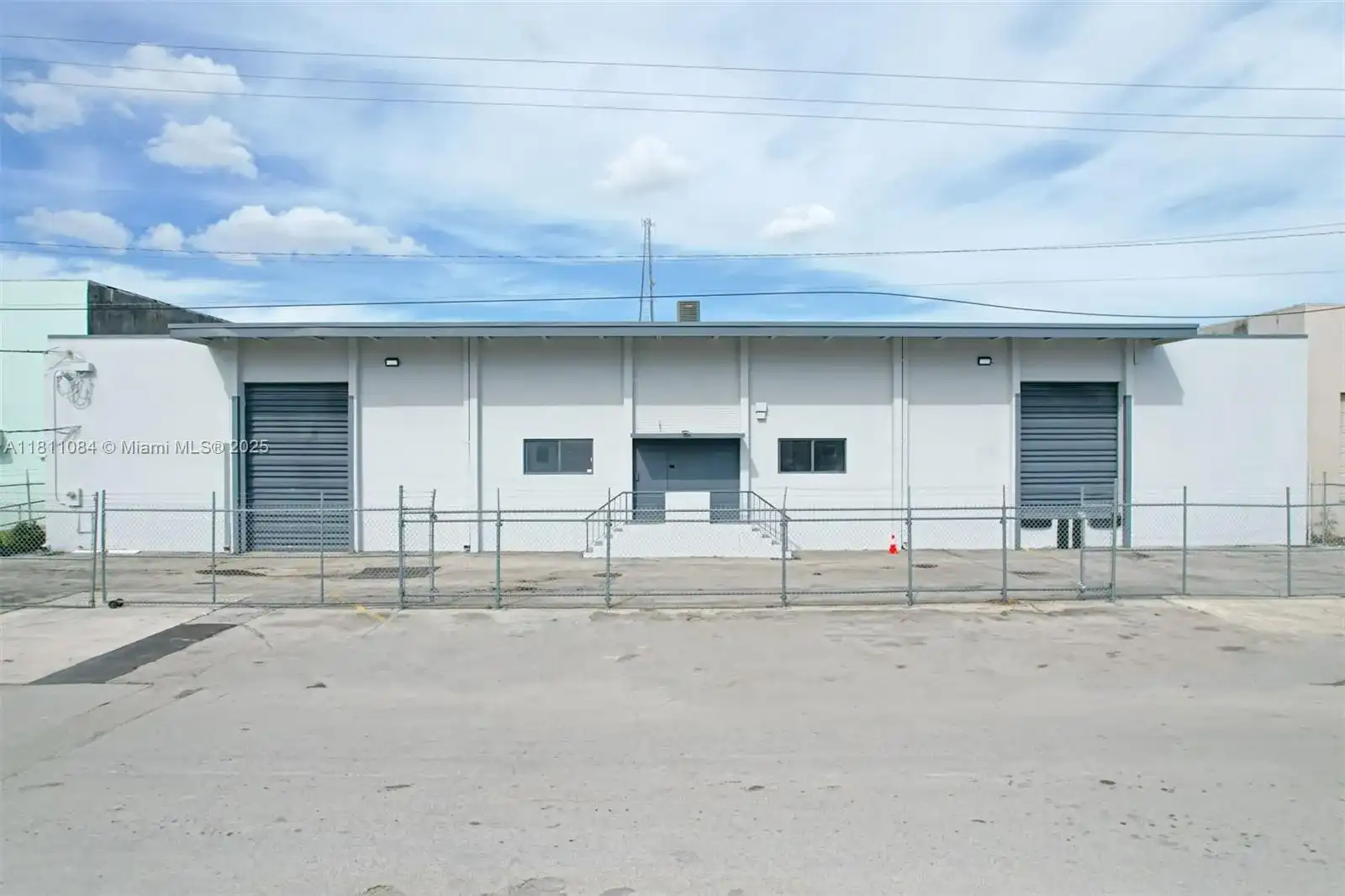 507 W 17th St, Hialeah FL 33010