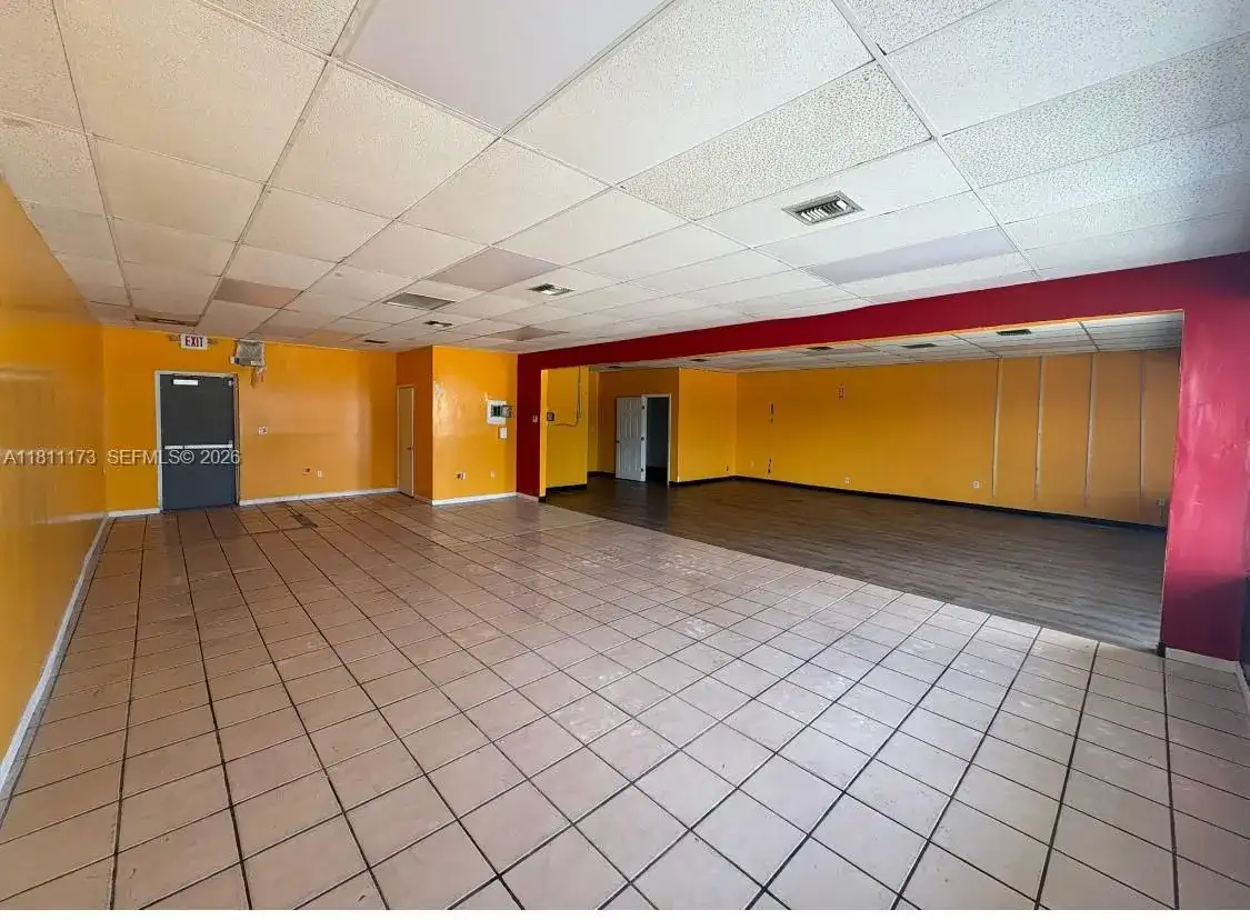 129-135 E Oakland Park Blvd # 129, Oakland Park FL 33334 photo 4