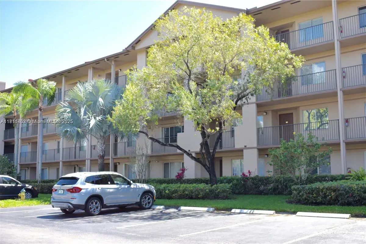 12650 SW 15th St # 111F, Pembroke Pines FL 33027