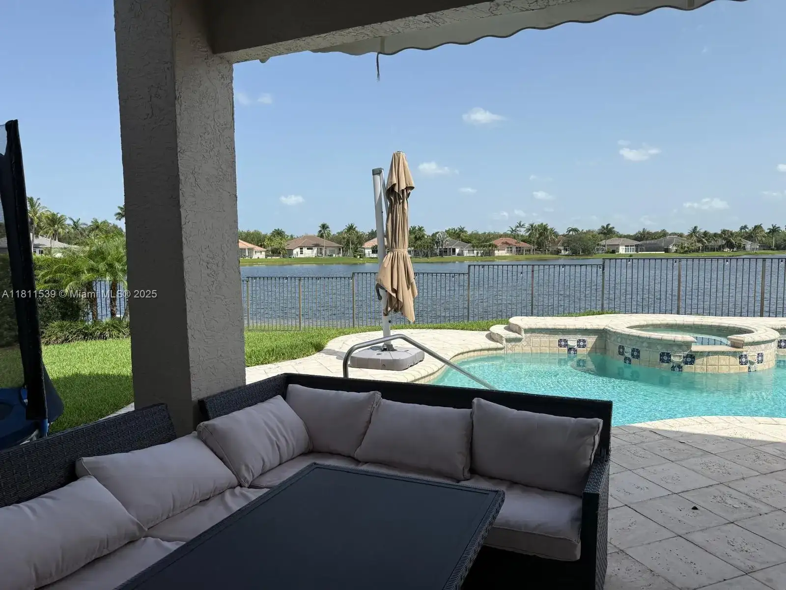 1418 Lantana Dr, Weston FL 33326 photo 4