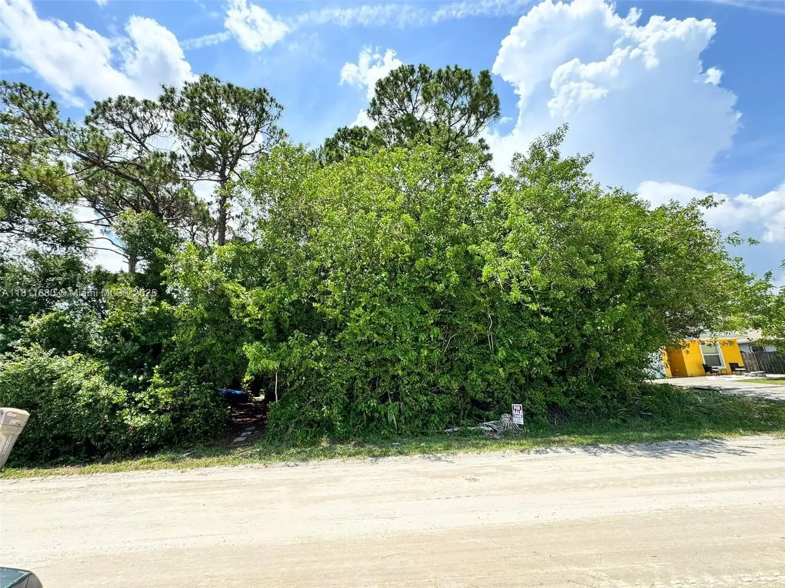 1225 SW 12th Ct SW, Vero Beach FL 32962 photo 3