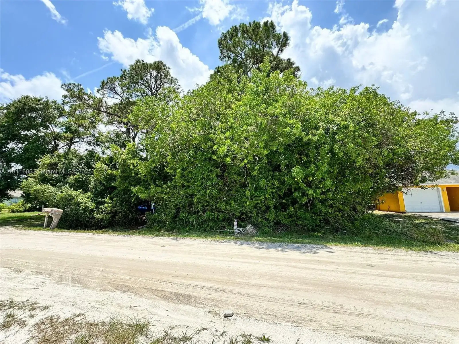 1225 SW 12th Ct SW, Vero Beach FL 32962 photo 5