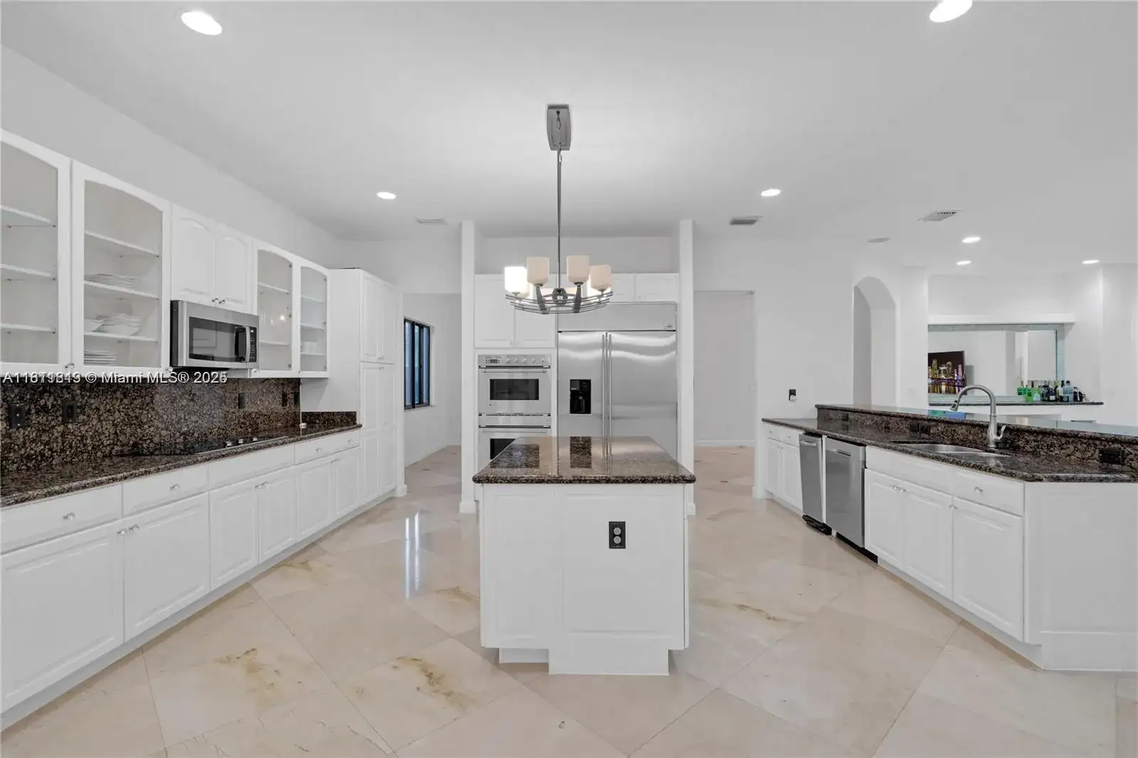 19347 SW 79th Pl, Cutler Bay FL 33157 photo 5