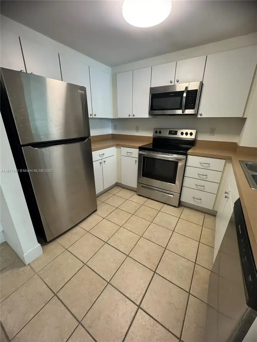 1250 S Miami Ave # 1508, Miami FL 33130 photo 3