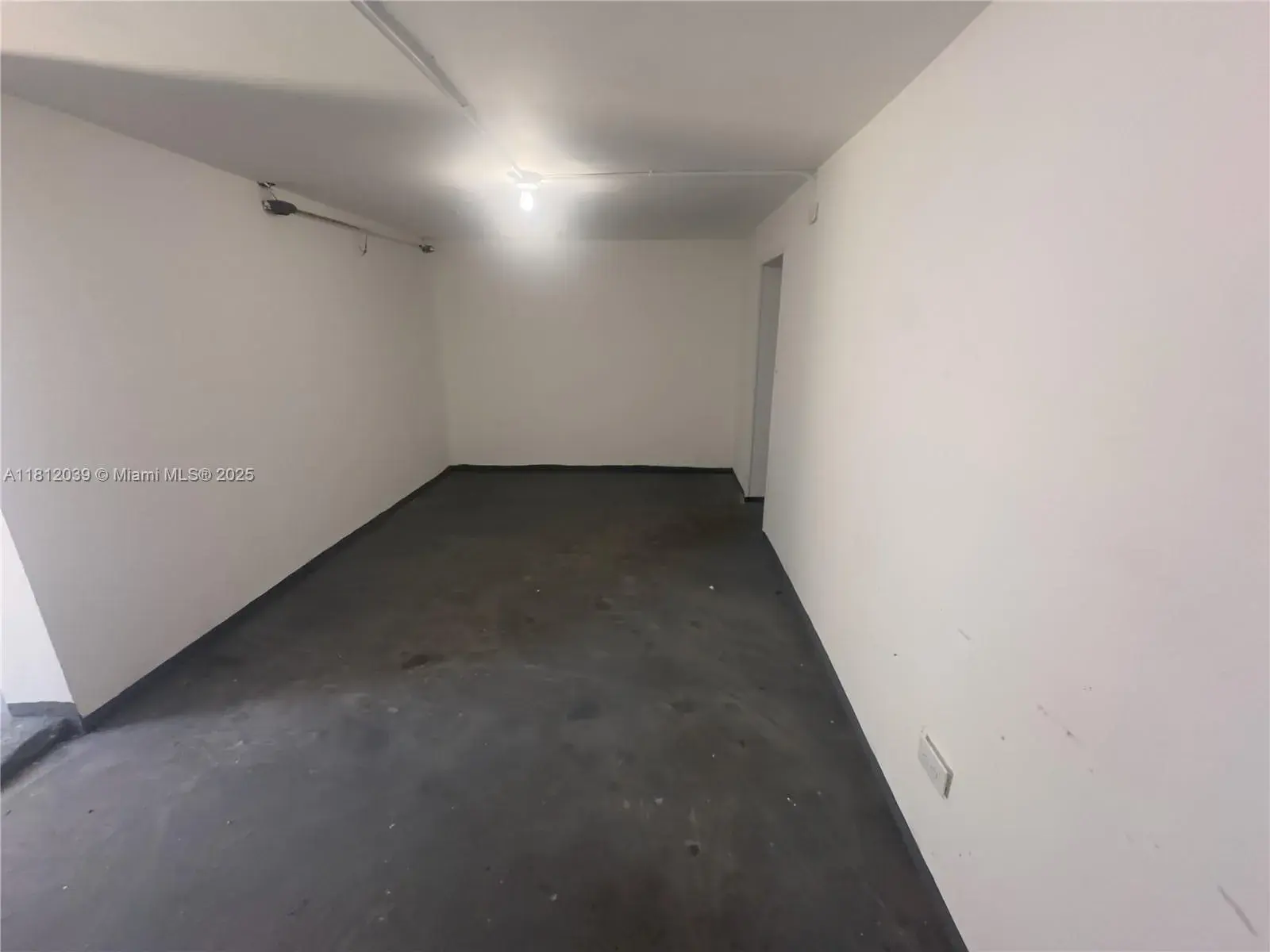 225 NE 56th St # 7, Miami FL 33137