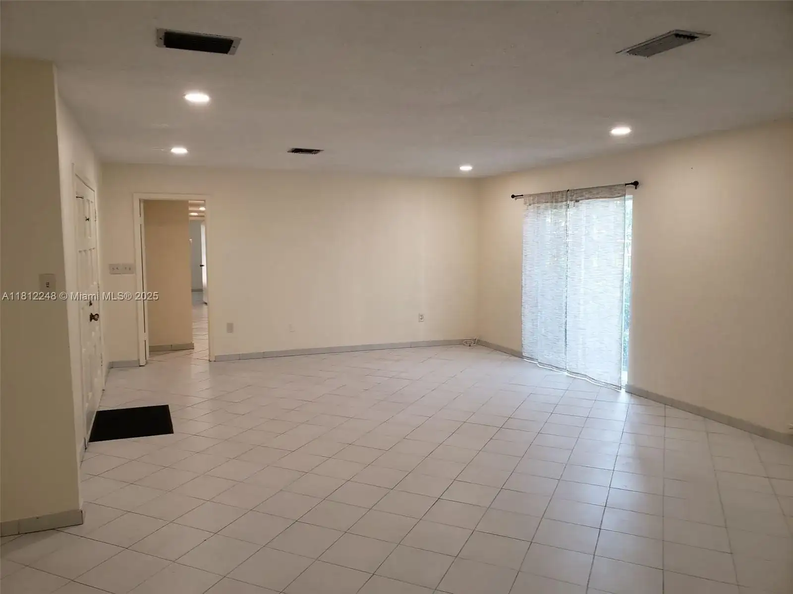 1240 La Mancha Ave, Coral Gables FL 33134 photo 5