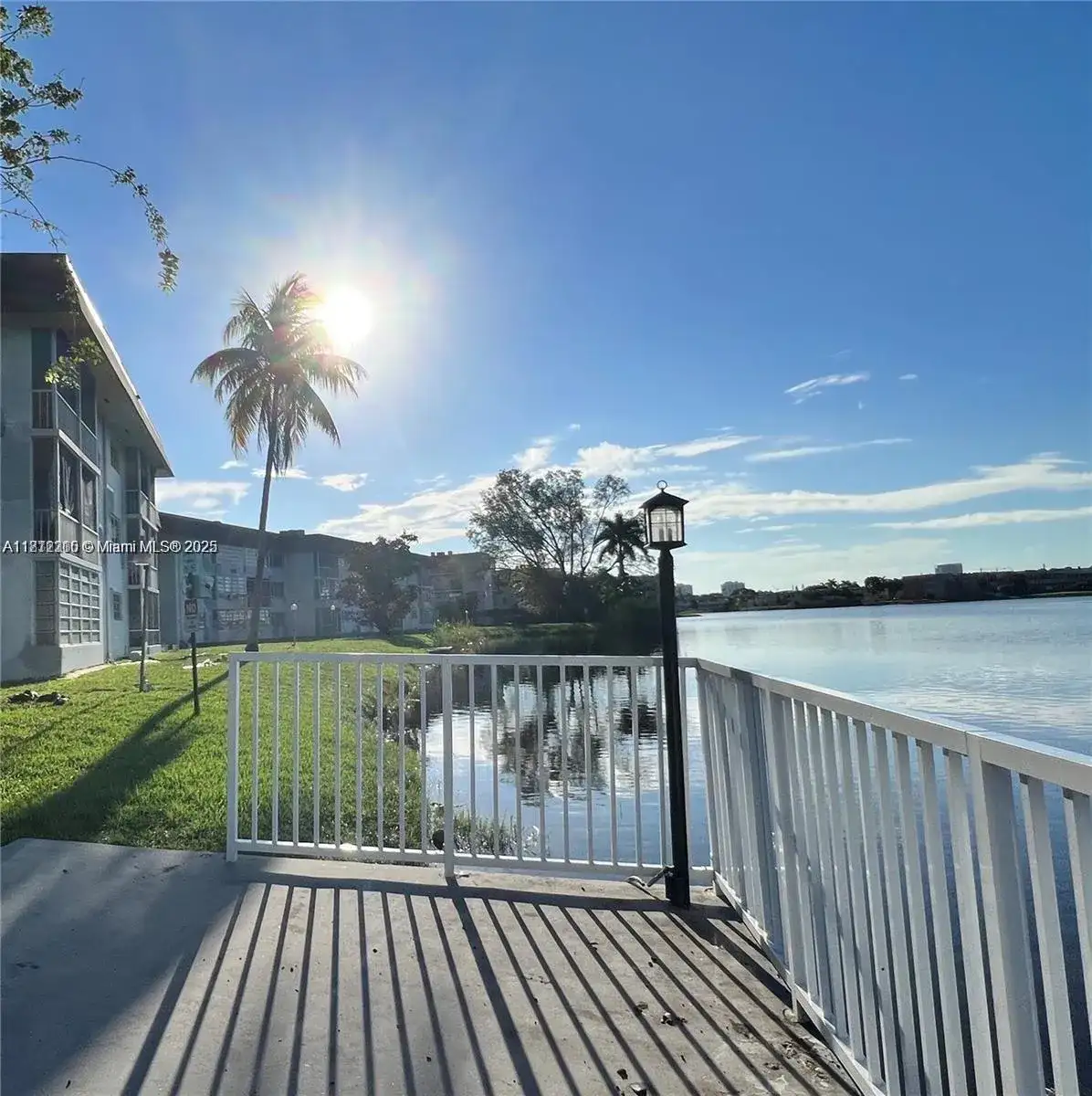 1530 NE 191st St # 205, Miami FL 33179 photo 2