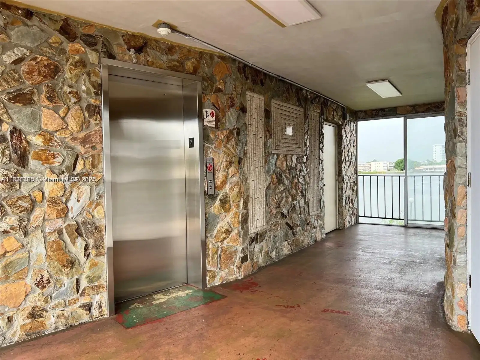 1530 NE 191st St # 205, Miami FL 33179 photo 4