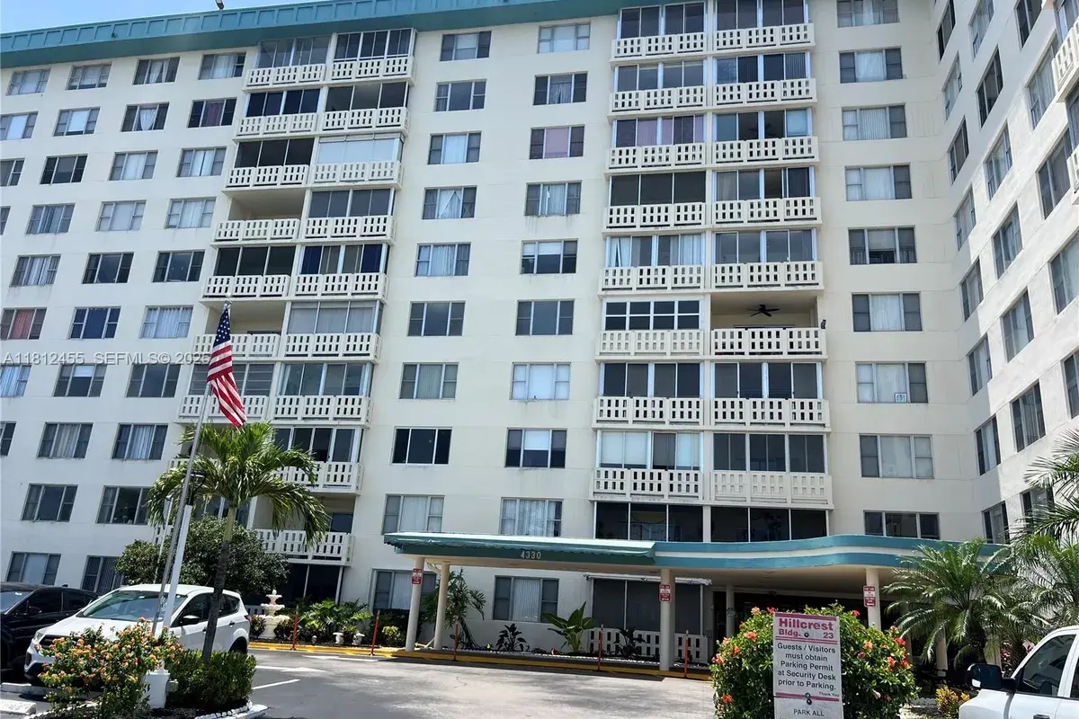 4330 Hillcrest Dr # 619, Hollywood FL 33021