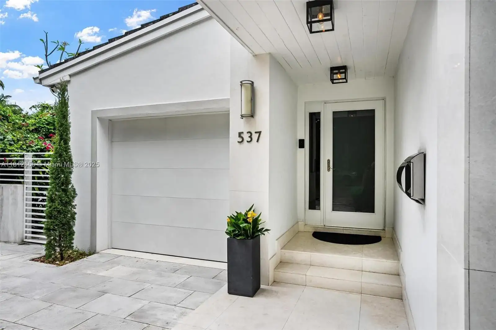 537 Marmore Ave, Coral Gables FL 33146 photo 5