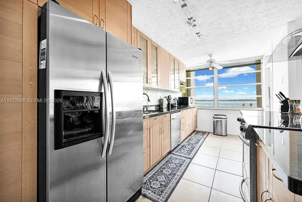 18041 Biscayne Blvd # 1201, Aventura FL 33160 photo 5