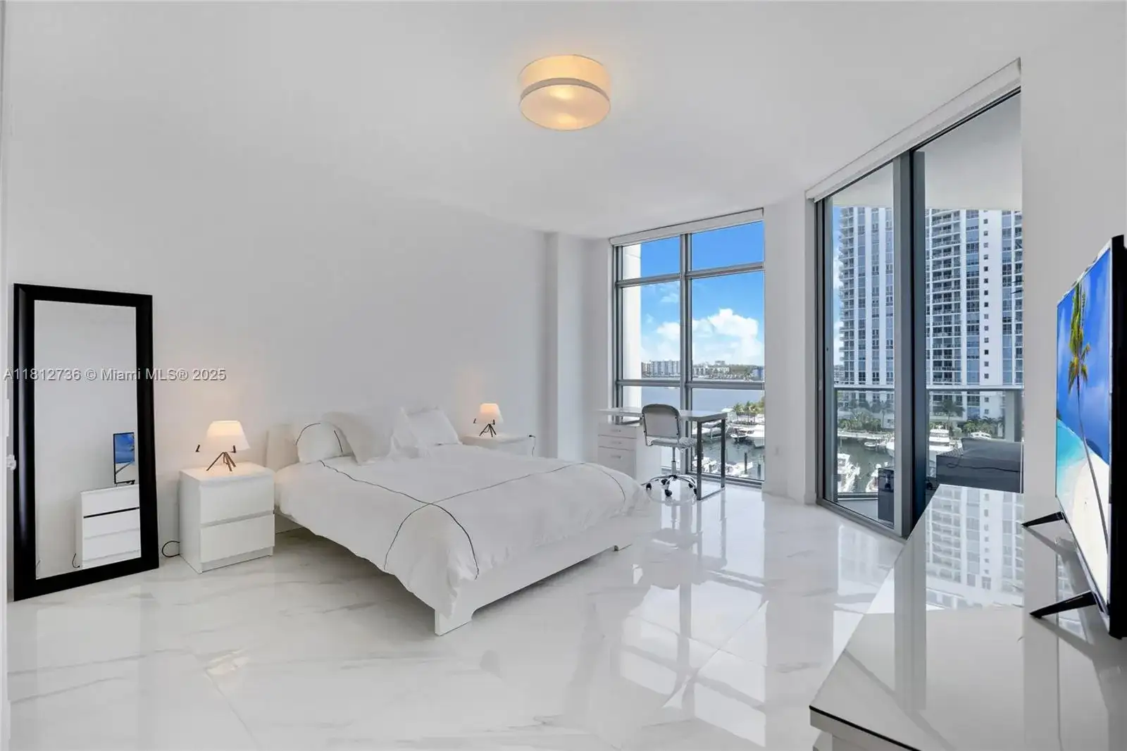 17301 Biscayne Blvd # 605, North Miami Beach FL 33160 photo 4