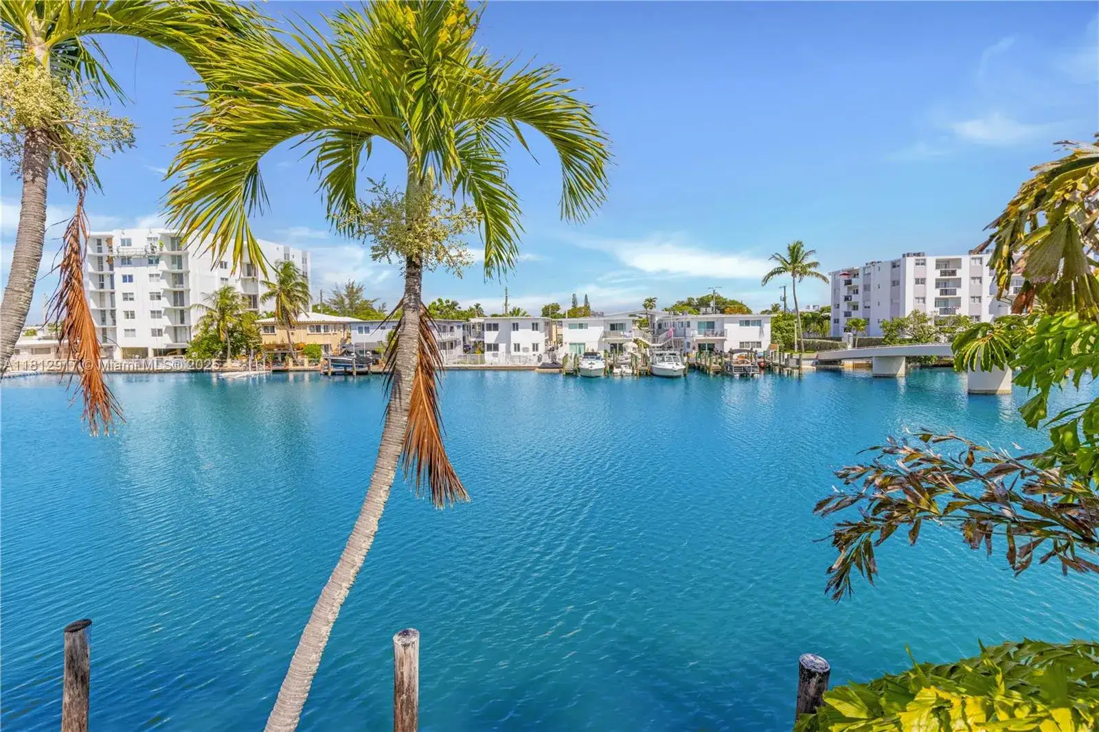 1 bedroom 1 bath Residential for sale at 8040 Tatum Waterway Dr # 12, Miami Beach FL 33141