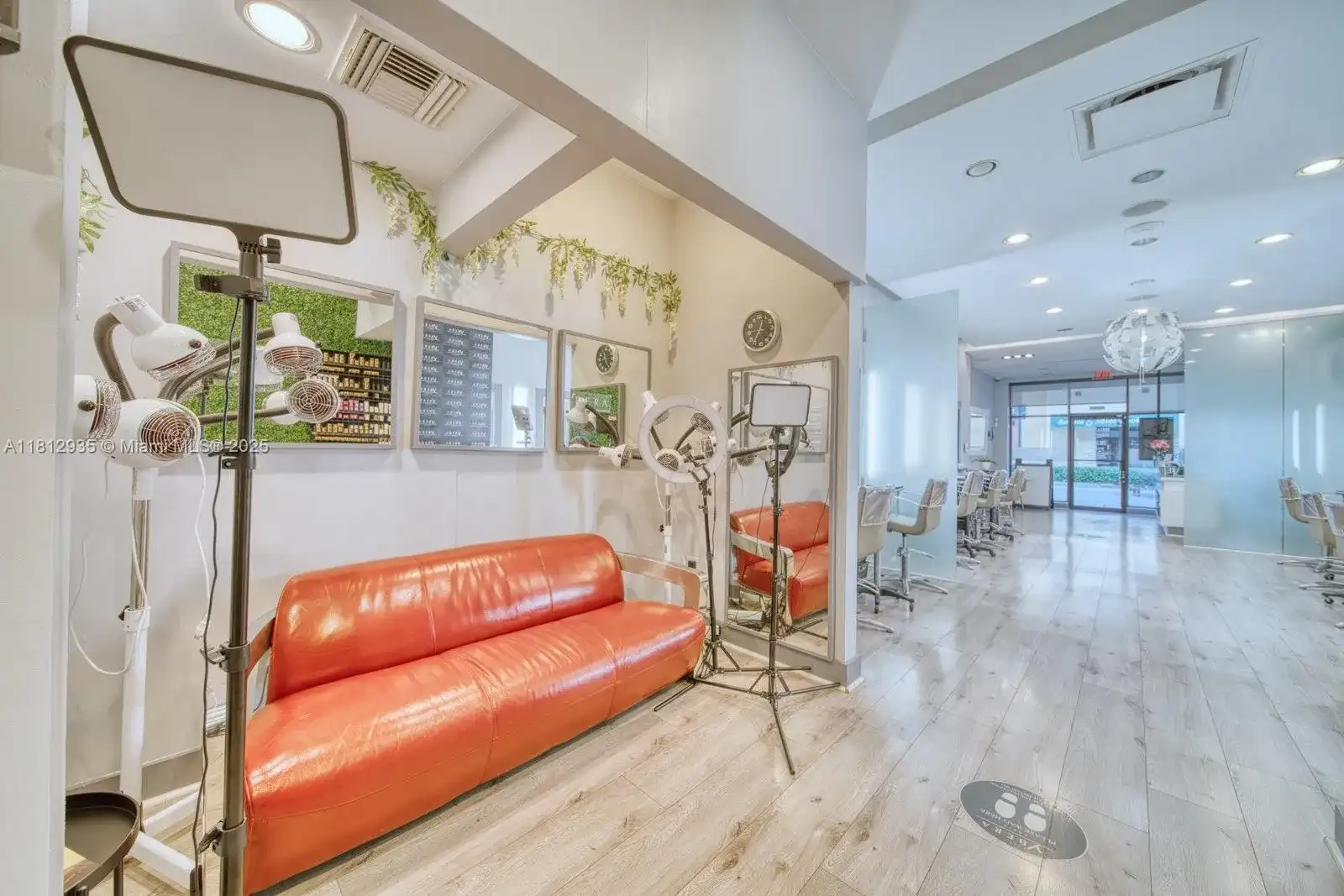 Full Service Beauty Salon On Sunset Dr & 57th Ave, Coral Gables FL 33143