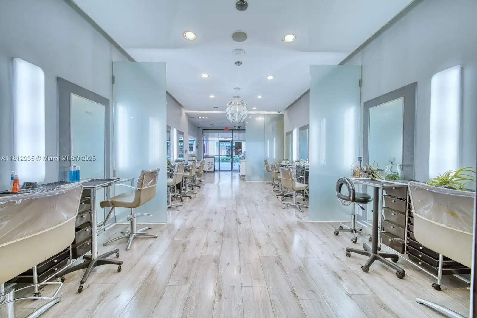 Full Service Beauty Salon On Sunset Dr & 57th Ave, Coral Gables FL 33143 photo 2