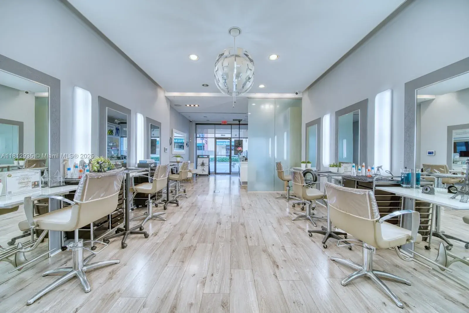 Full Service Beauty Salon On Sunset Dr & 57th Ave, Coral Gables FL 33143