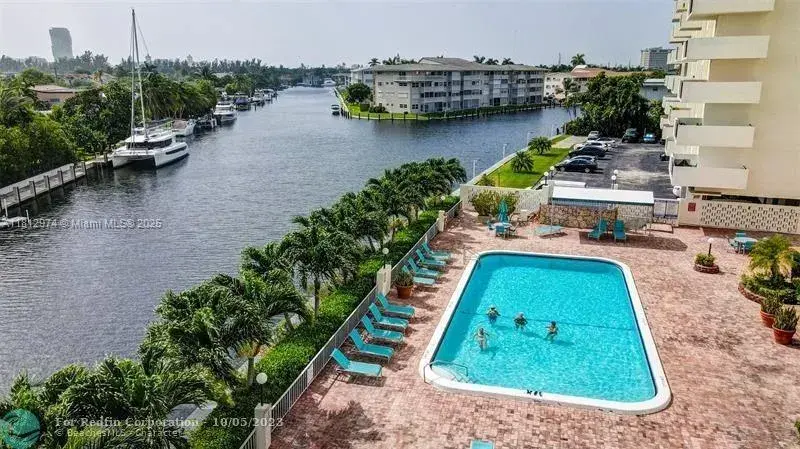 401 Golden Isles Dr # 1101, Hallandale Beach FL 33009