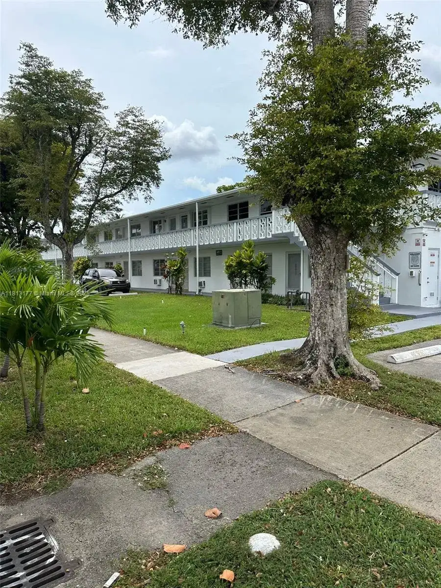 100 NW 204th St # 3, Miami Gardens FL 33169 photo 4