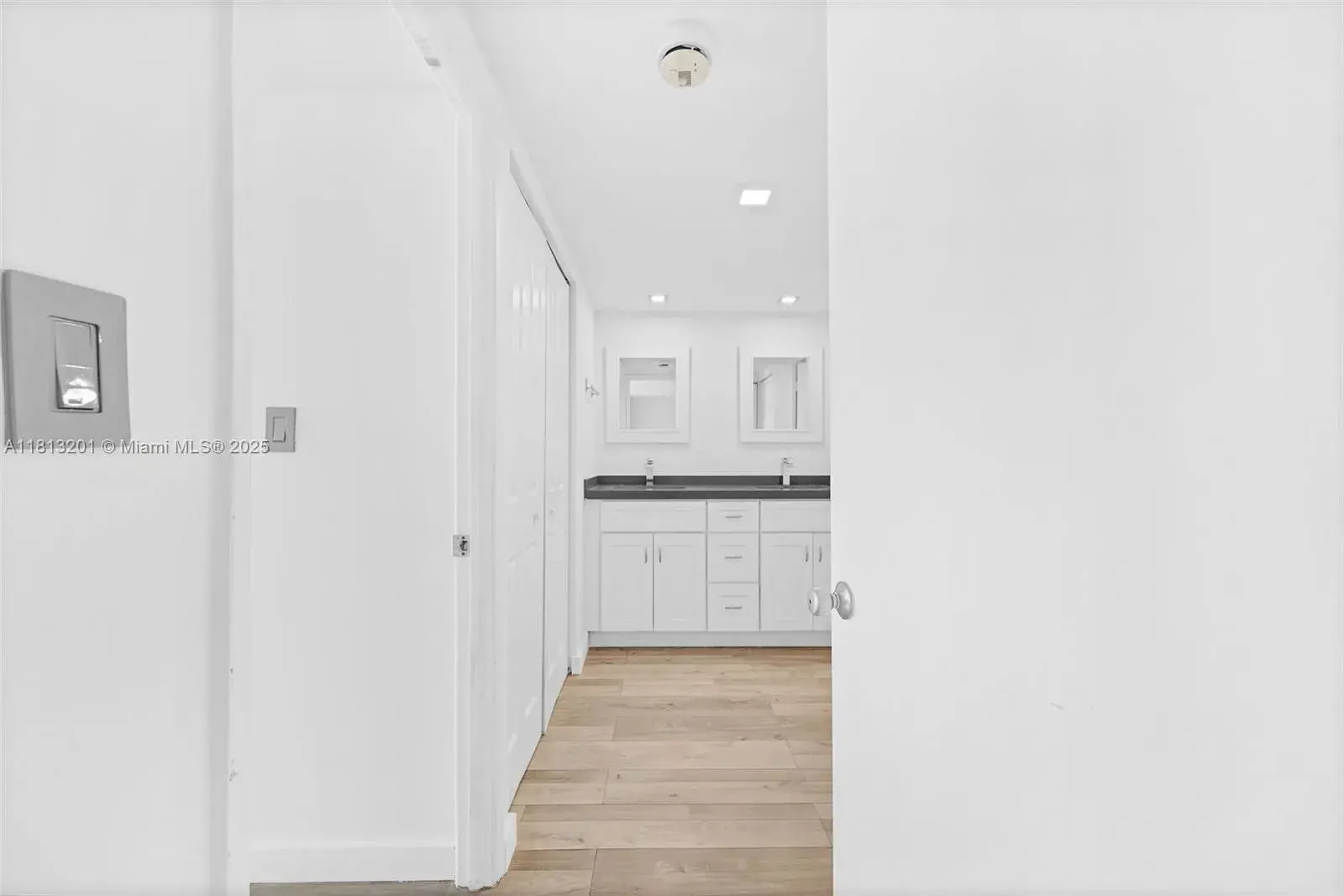 20505 E Country Club Dr # 2039, Aventura FL 33180