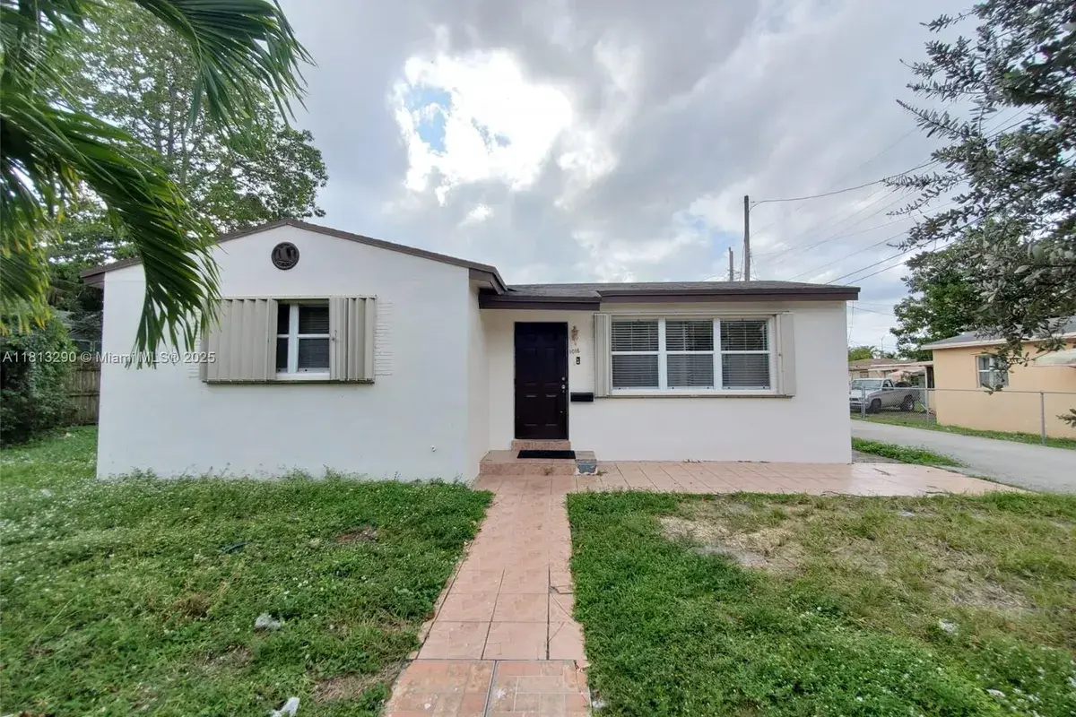 1018 S 29th Ave, Hollywood FL 33020