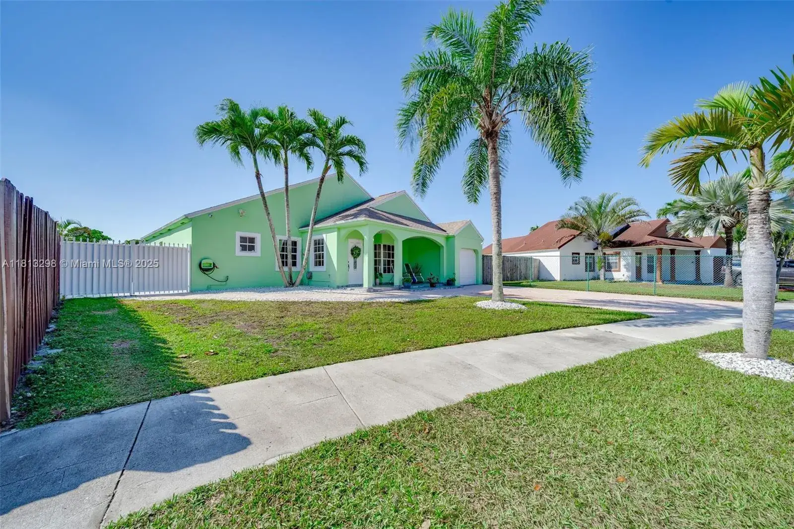 14400 SW 153rd Ter, Miami FL 33177