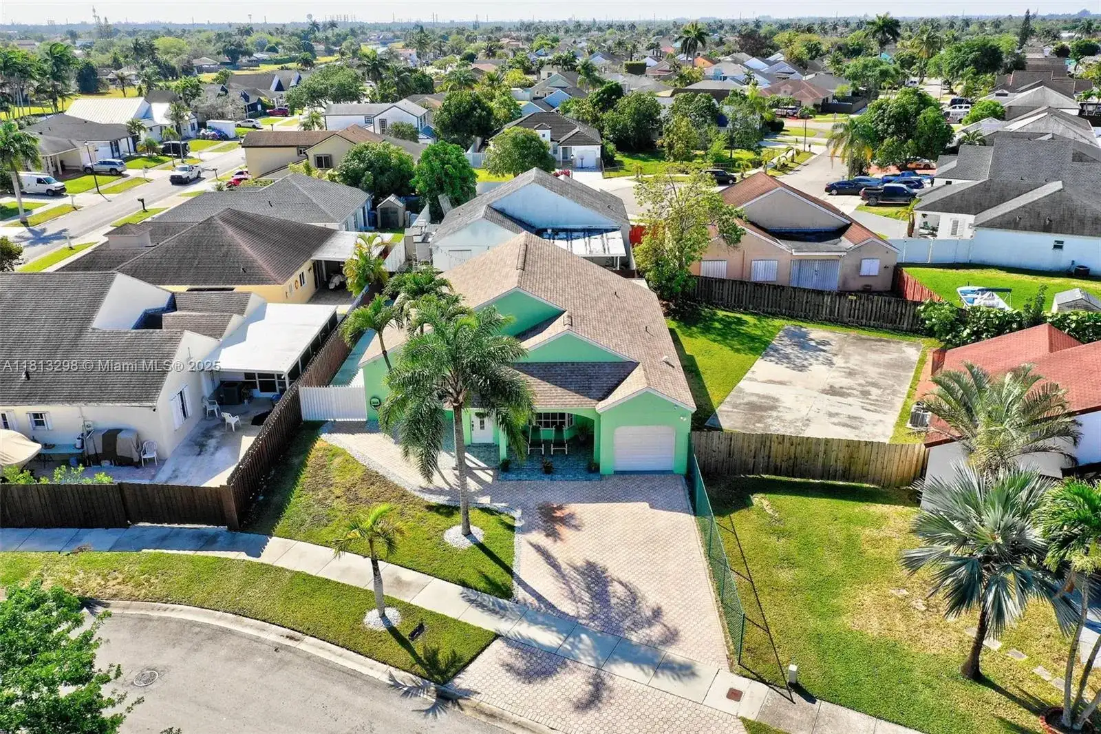 14400 SW 153rd Ter, Miami FL 33177 photo 4
