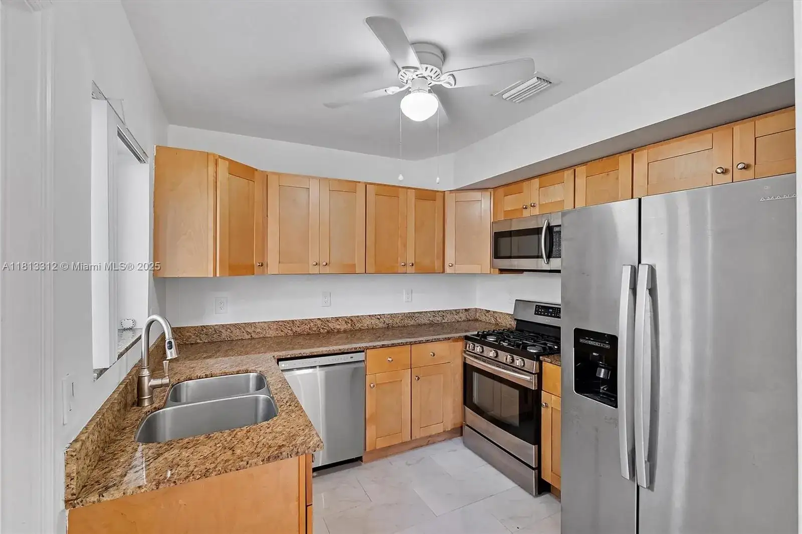 7342 Gary Ave, Miami Beach FL 33141 photo 2