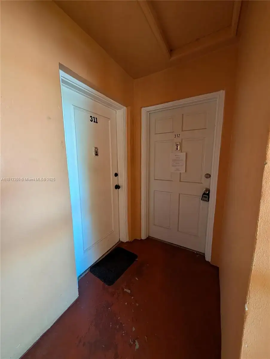 19080 NE 3rd Ct # 311, Miami FL 33179 photo 4