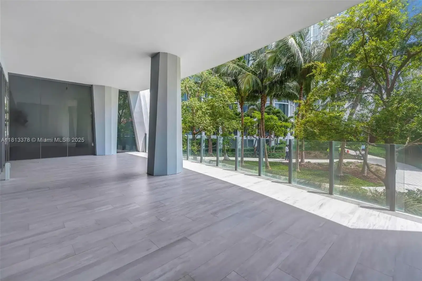 2831 S Bayshore Dr # 402, Miami FL 33133 photo 2