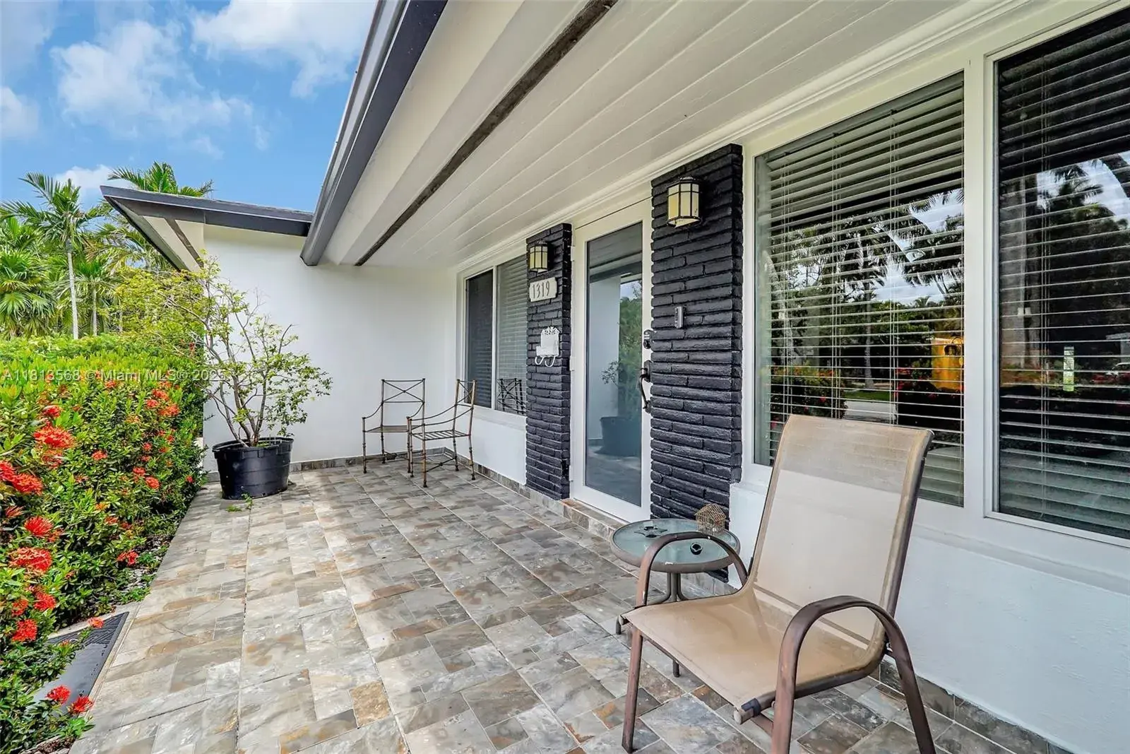 1319 Buchanan St, Hollywood FL 33019