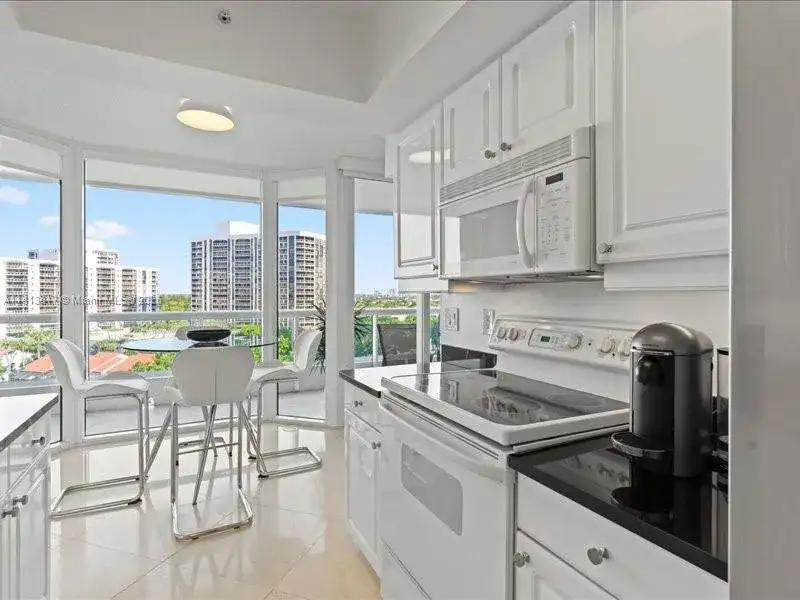 21055 Yacht Club Dr # 1007, Aventura FL 33180 photo 3