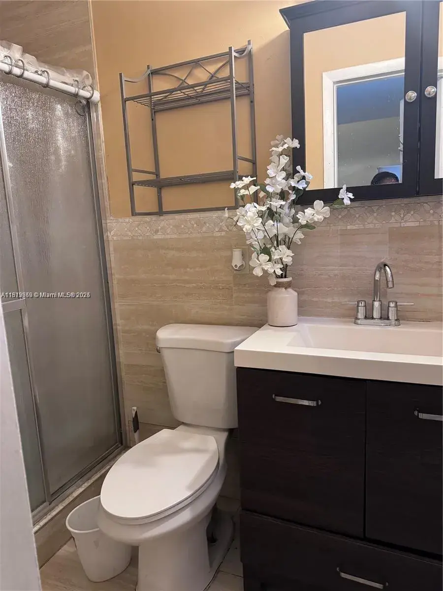710 N 66th Ter, Hollywood FL 33024