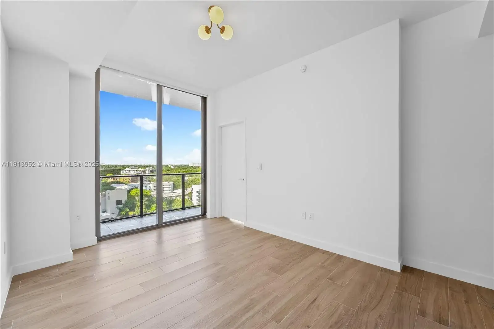2678 Tigertail Ave # 909, Miami FL 33133 photo 2