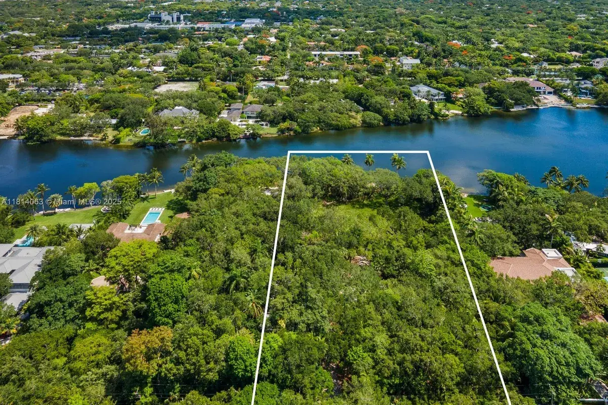 5355 Hammock Dr, Coral Gables FL 33156