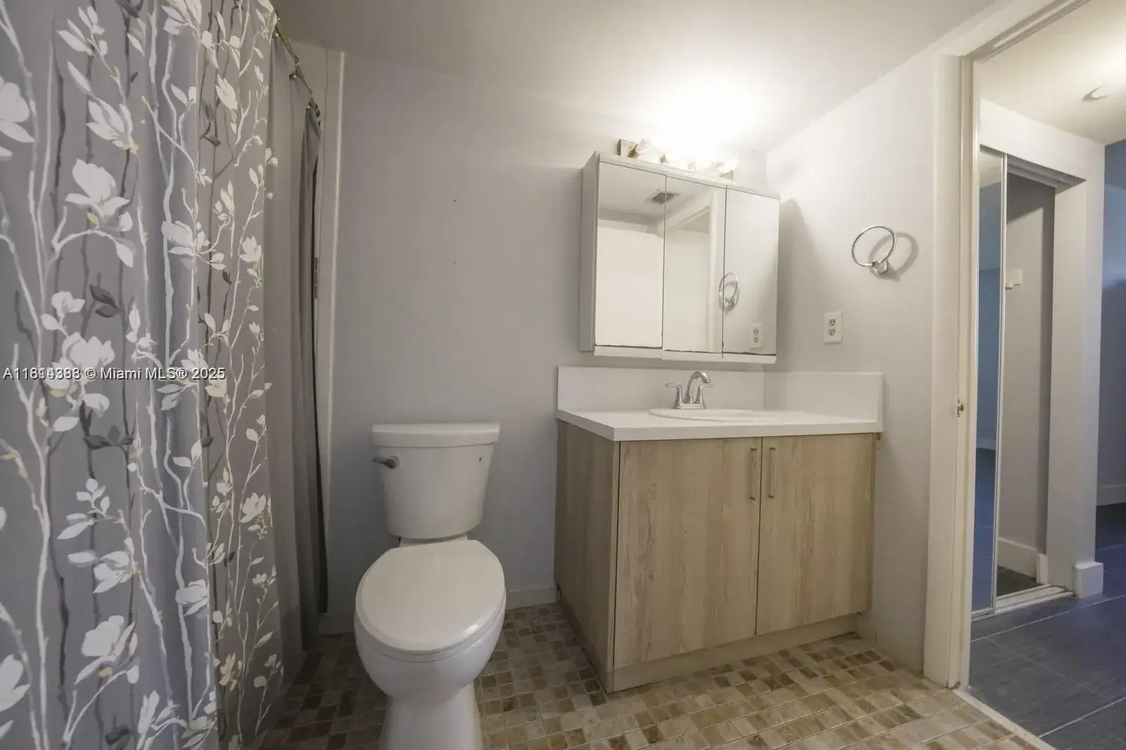 1470 NE 123rd St # A104, North Miami FL 33161 photo 5