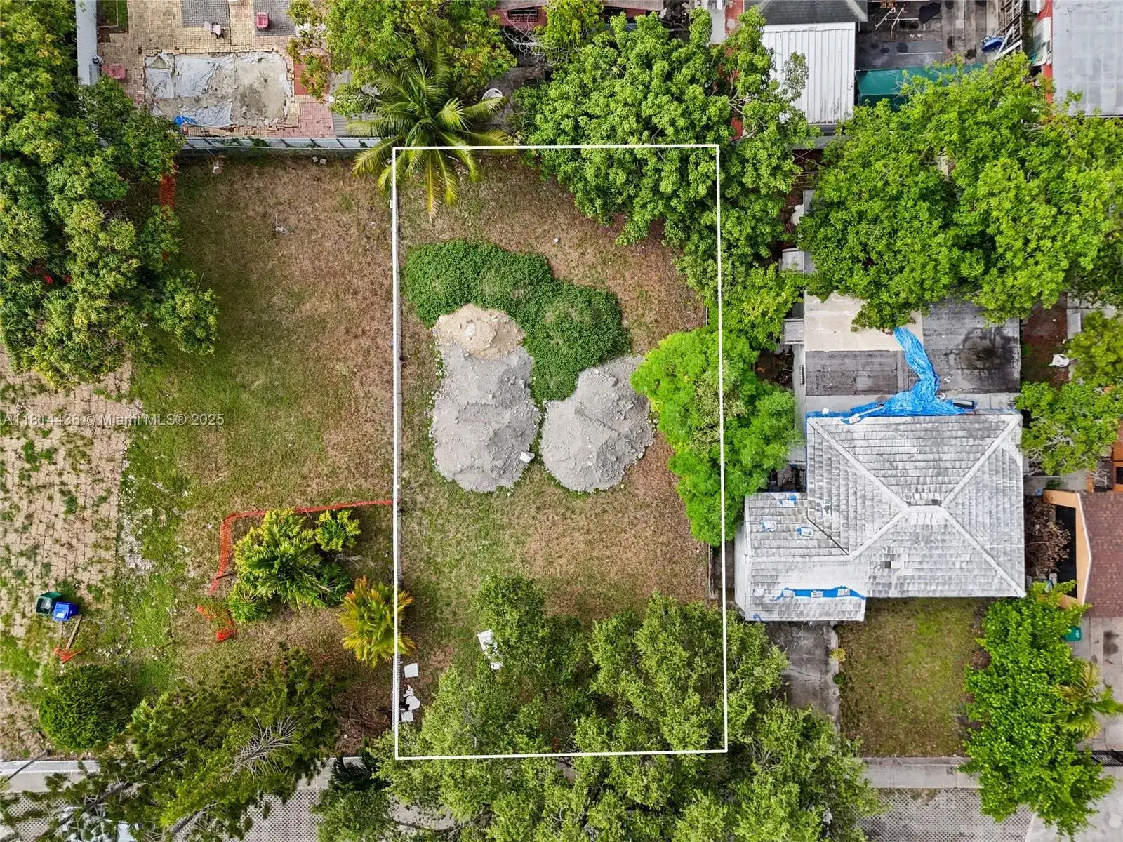 1329 NW 38th St, Miami FL 33142 photo 5