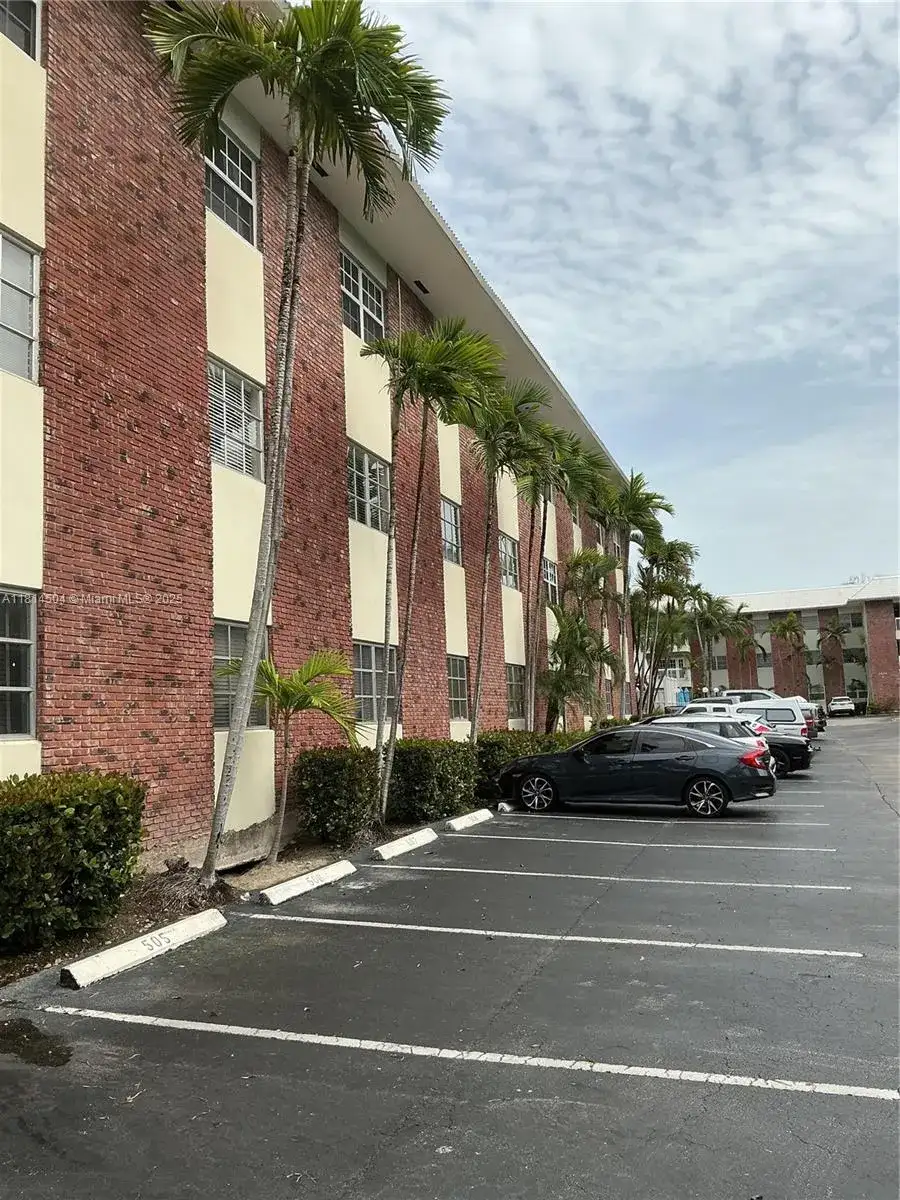 2426 SE 17th Cswy # 109A, Fort Lauderdale FL 33316 photo 2