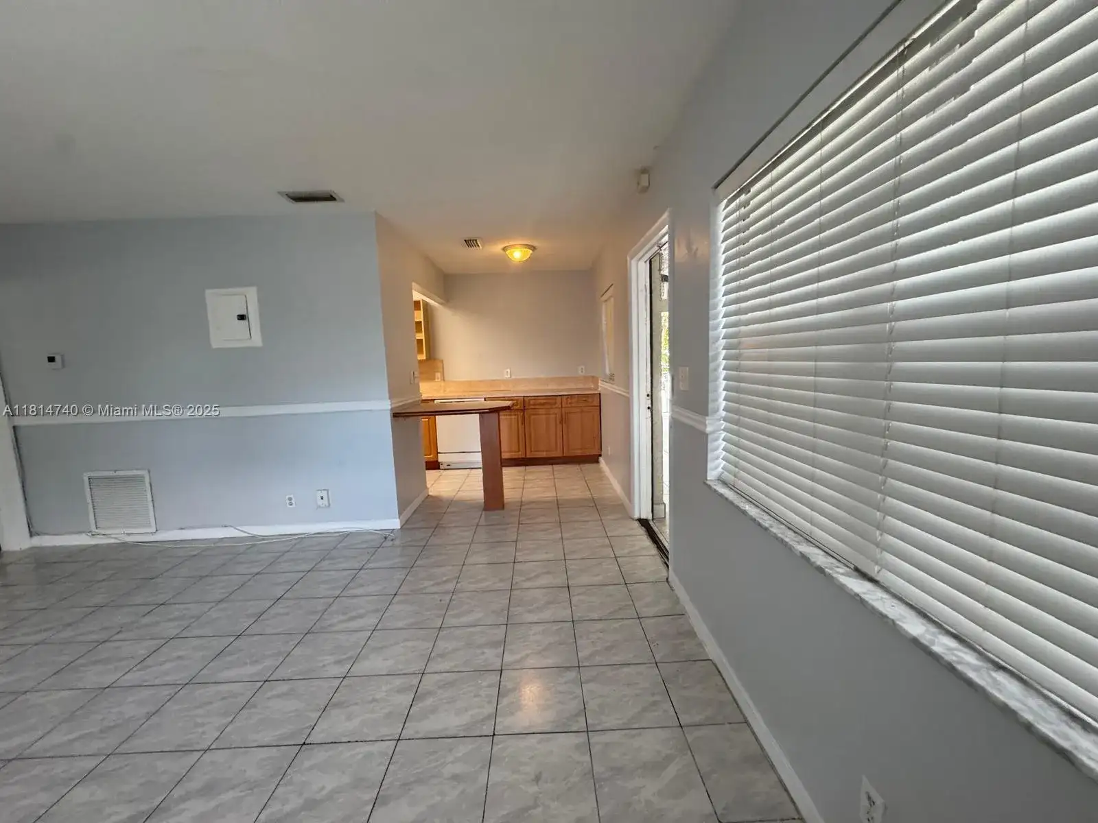 1522 NE 34th Ct # 11, Oakland Park FL 33334 photo 4