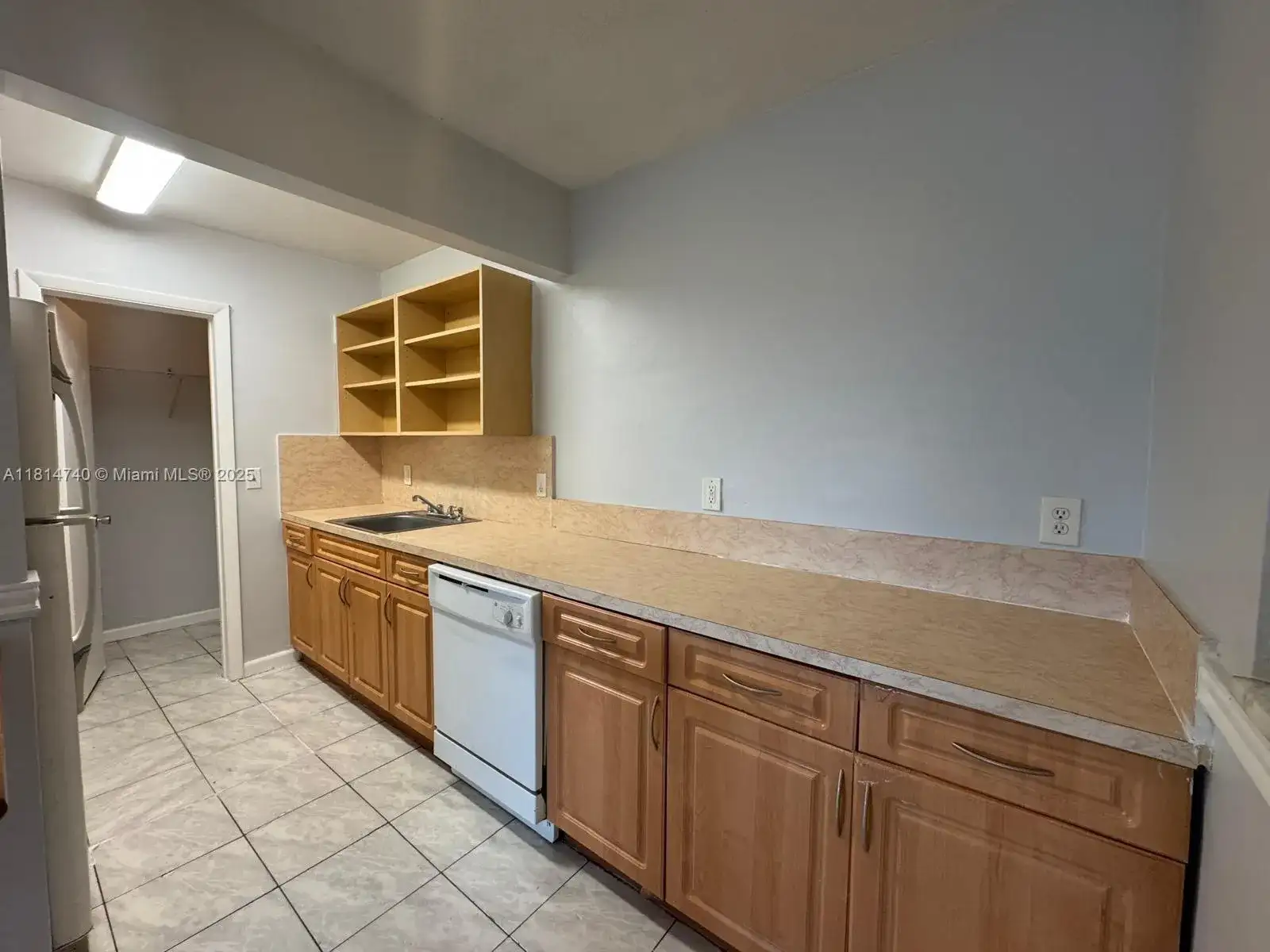 1522 NE 34th Ct # 11, Oakland Park FL 33334 photo 5