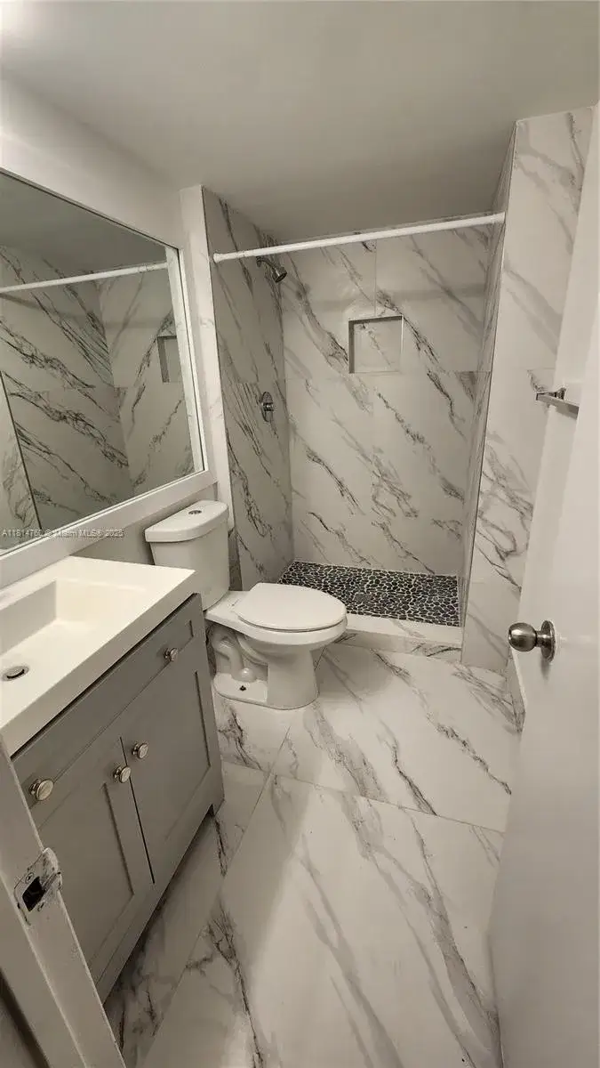 1226 S Military Trl # 2224, Deerfield Beach FL 33442