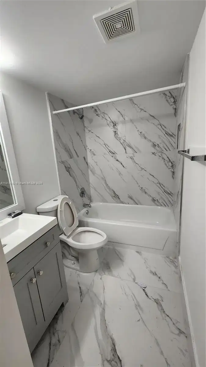1226 S Military Trl # 2224, Deerfield Beach FL 33442 photo 5