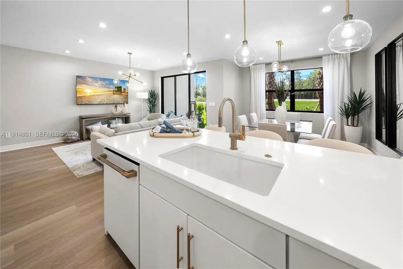 6088 Barbara Circle, Naples FL 34112 photo 5