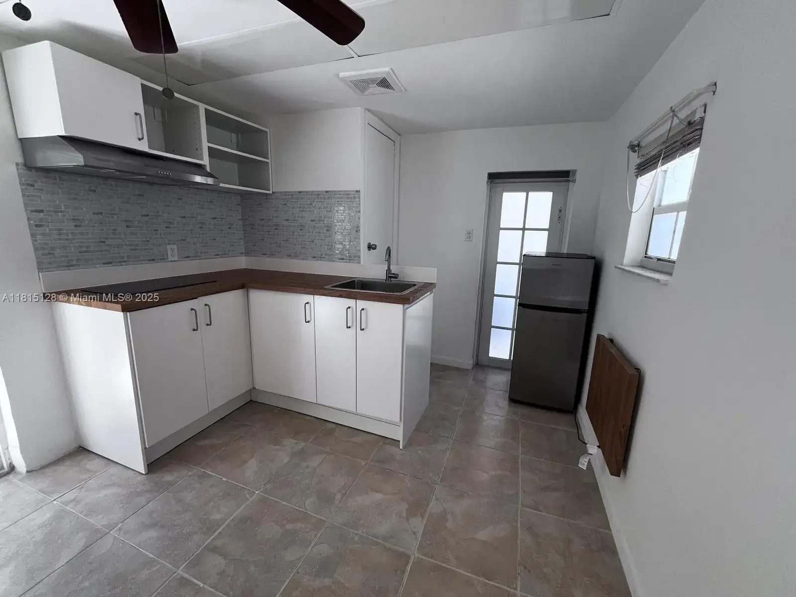 1501 Calais Dr # B, Miami Beach FL 33141 photo 3
