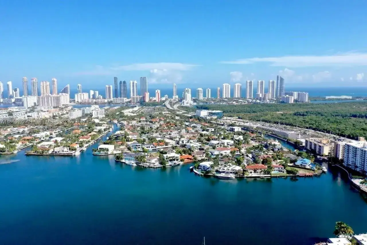 16570 NE 26th Ave # 6B, North Miami Beach FL 33160