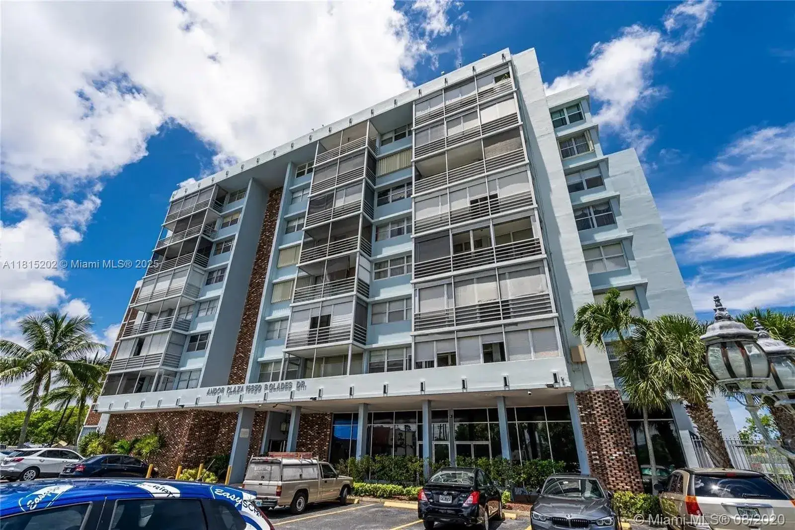 16850 S Glades Dr # 8G, North Miami Beach FL 33162