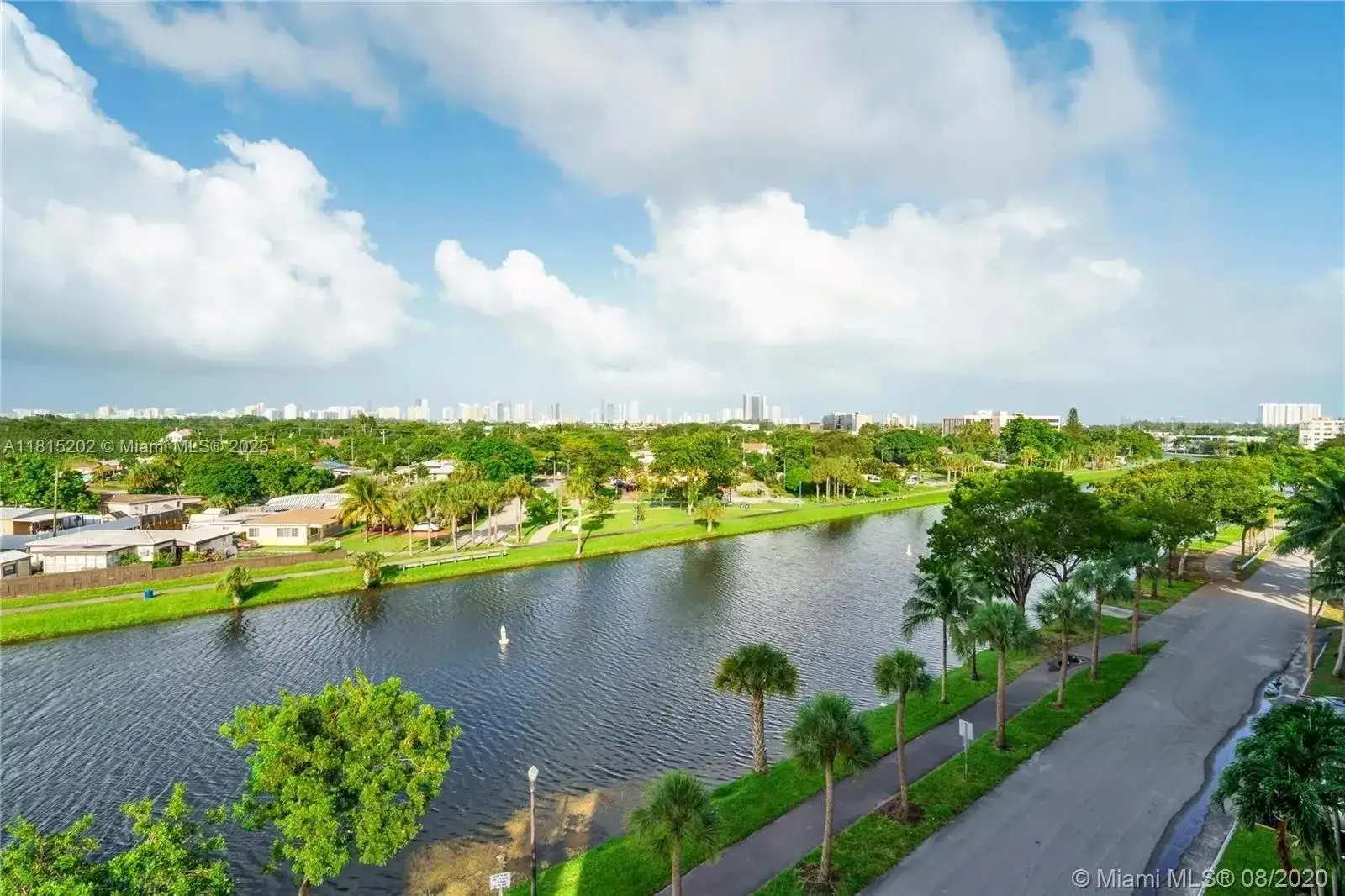 16850 S Glades Dr # 8G, North Miami Beach FL 33162 photo 3